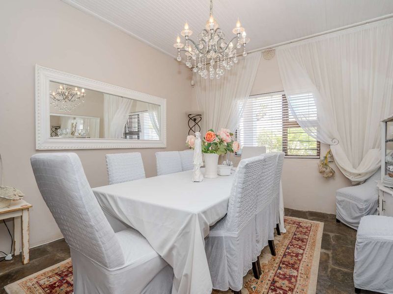 8 Bedroom House for sale in Country Club - Photo 8