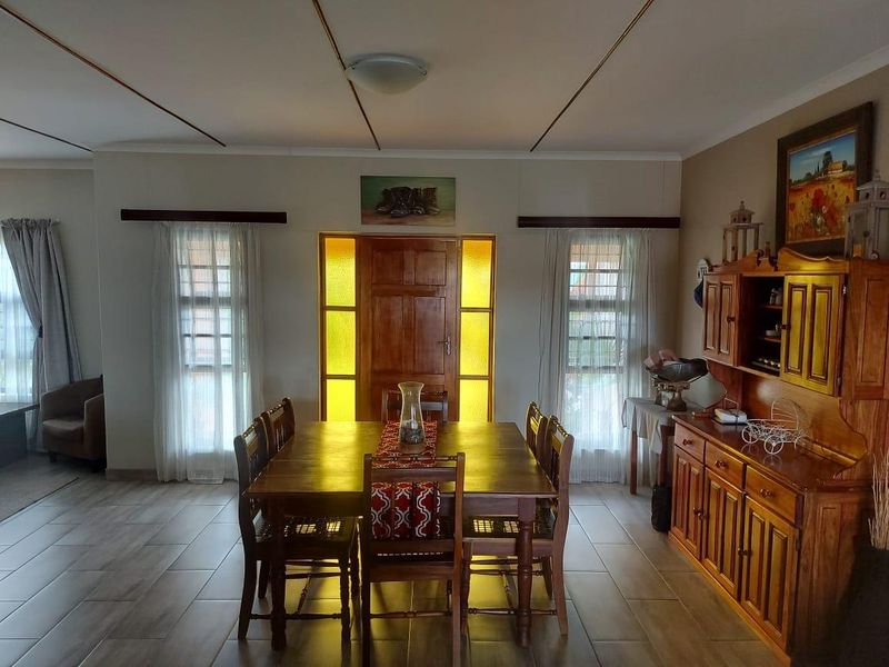 Modern Family House For Sale - Oshakati Ext. 16 - Photo 10