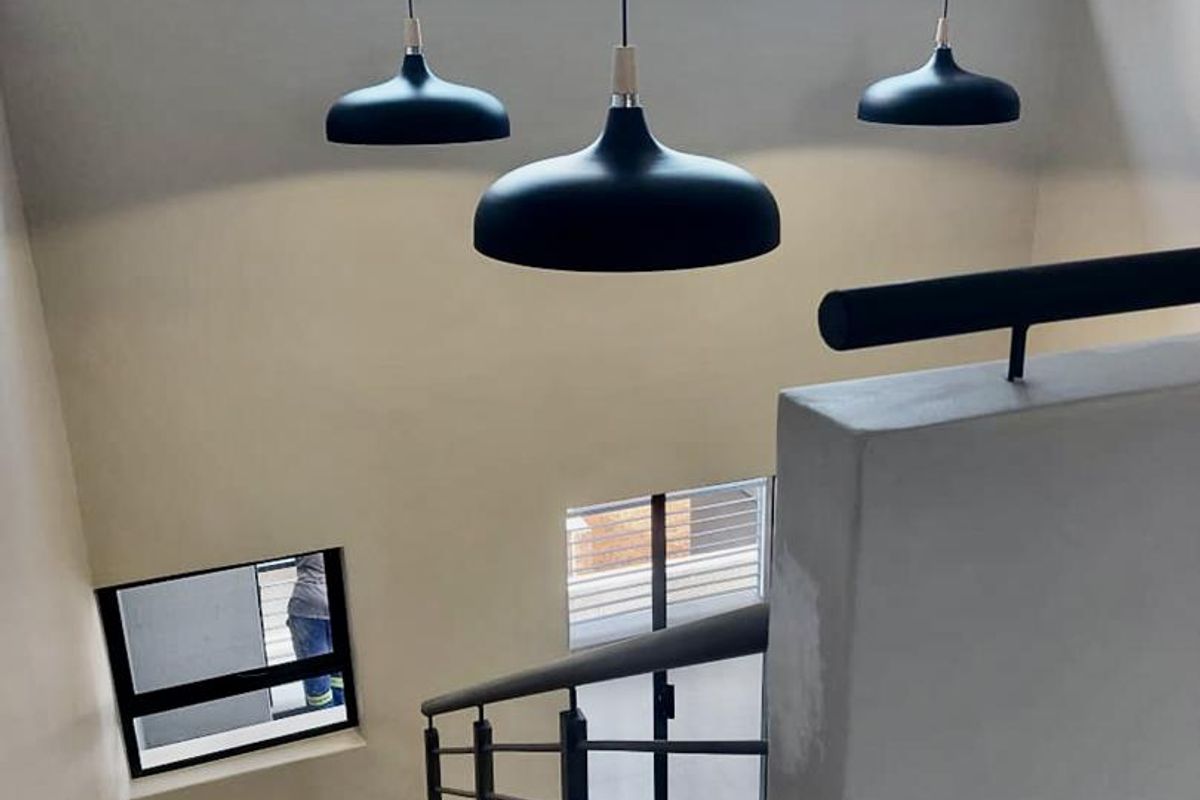 1 bedroom Loft unit in a small Security Estate!! - Photo 3