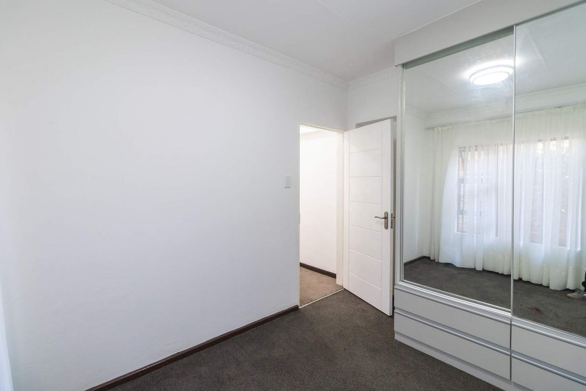 3 bedroom Cluster in Blue Lakes Estate - Photo 5