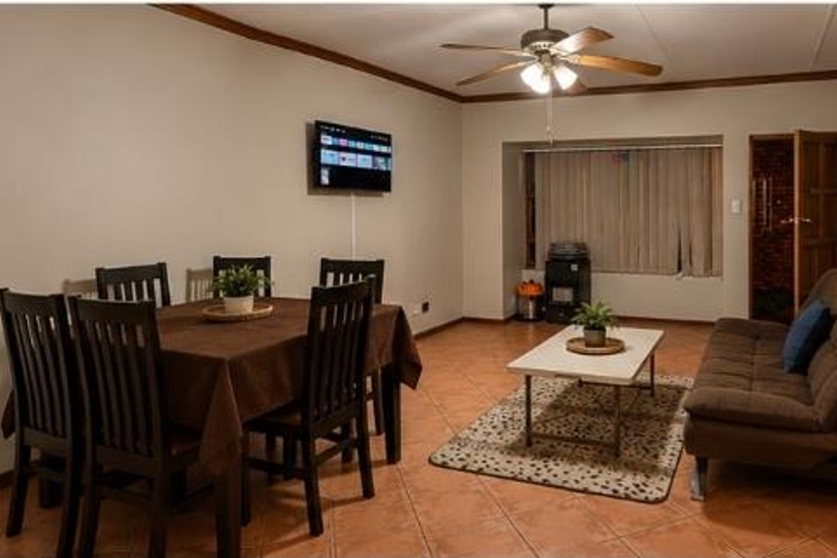 Townhouse in the one and only Acacia - Photo 4