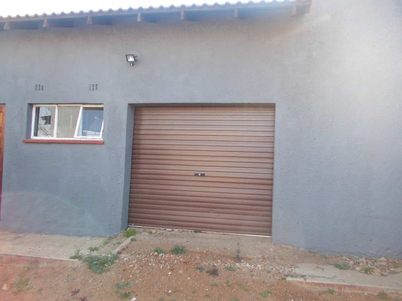 Property for sale in a sought - after area - Photo 6