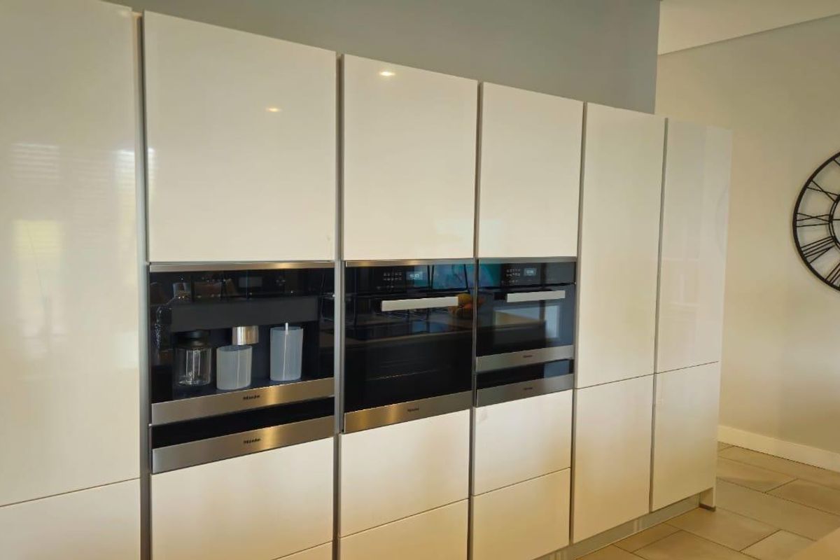 Exclusive First-Class Living Townhouse - Photo 3