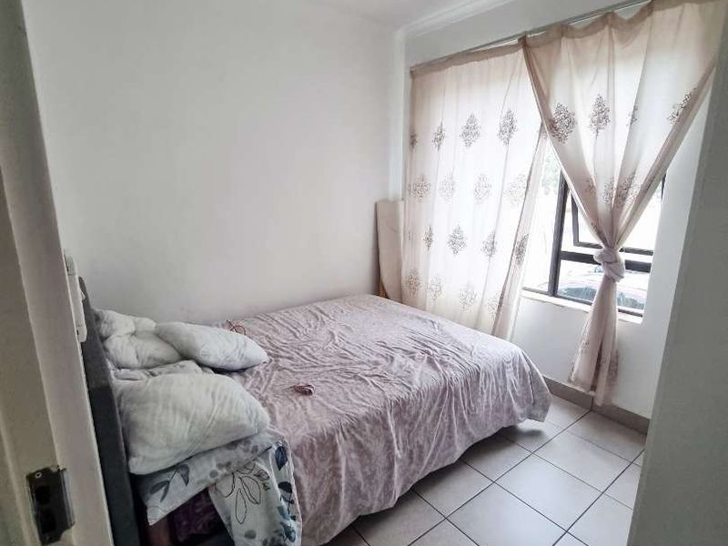 Chic Living: Modern 1-Bed in Sought-After Complex! - Photo 7