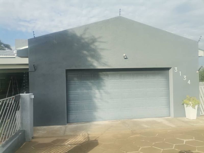 Discover Tranquility at Camel Thorn Estate: Your Dream Home Awaits - Photo 5