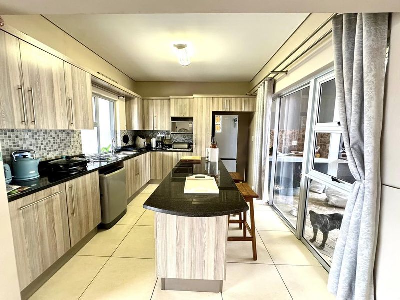 3 Bedroom House For Sale in Elisenheim - Photo 10