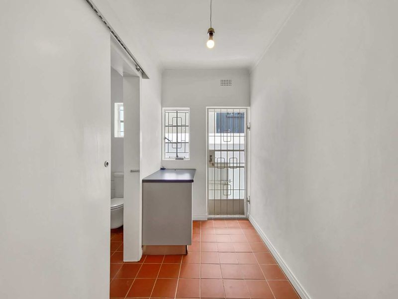 Cute 2 bedroom house along the steps - Carters Cottages - AirBnB friendly - Photo 7