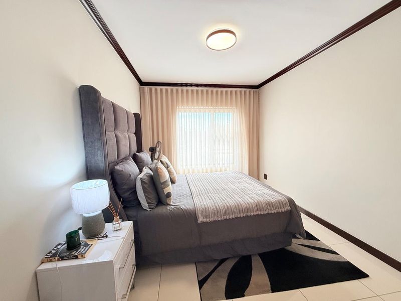 Live in Style: Elegant 2-Bed, 2-Bath Apartment! - Photo 10