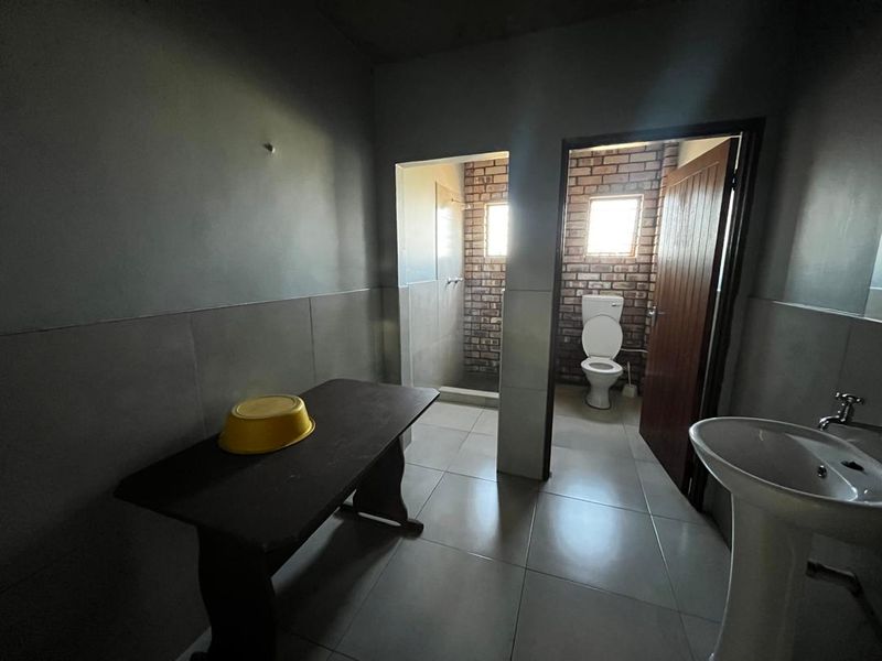 Industrial Property To Lease - Photo 7