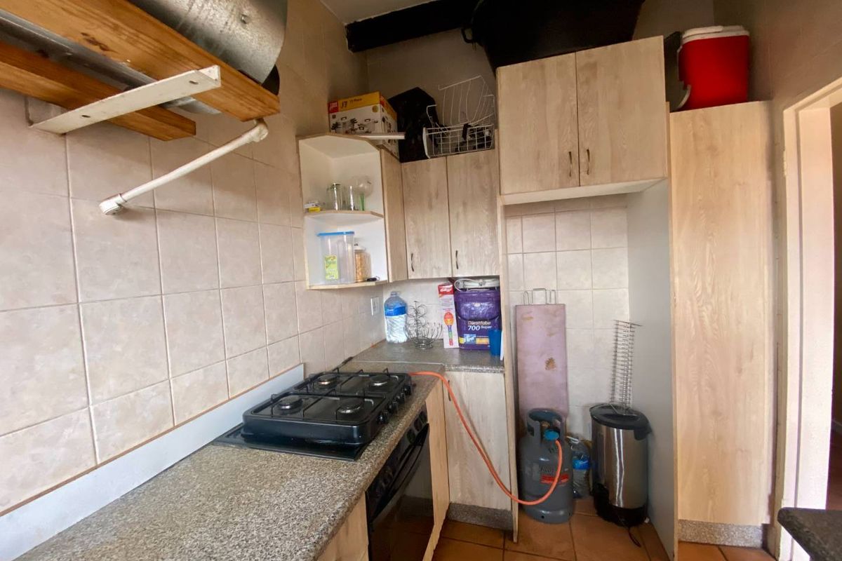 Own your space - Photo 5