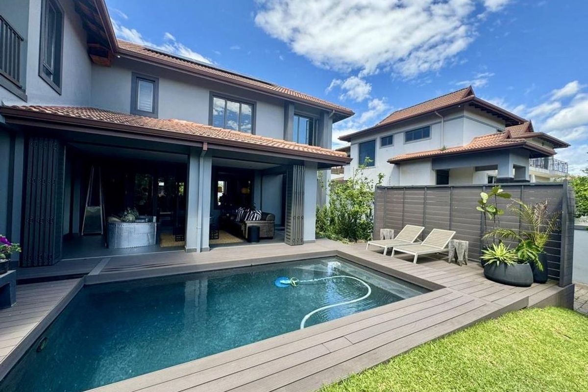 Hendra - Elegant Family Home with Top-Class Finishes in Prestigious Izinga Estate - Photo 2