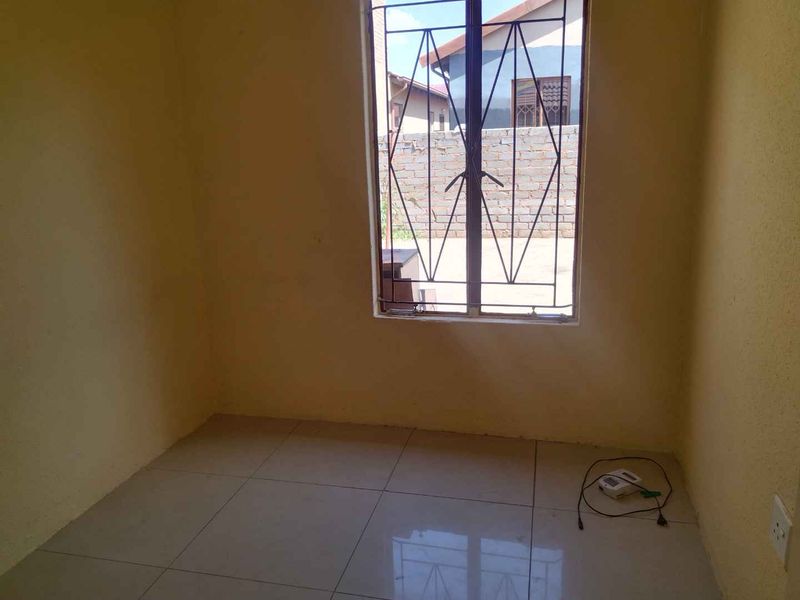 Charming 2 bedrooms house for sale in Soshanguve VV - Photo 7