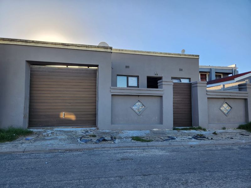 Charming 2 Bedroom House for Sale in Makhaza - Photo 4