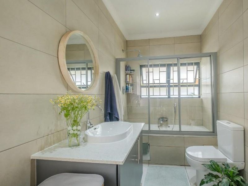 Sophisticated Family Living with Solar Excellence, Private Flatlet & Executive Workspaces - Photo 5