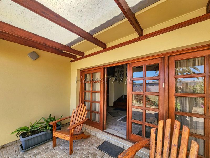 Ext 3, Rob Street, Henties Bay:  Beautiful Double Storey 3 Bedr Home is for Sale - Photo 7