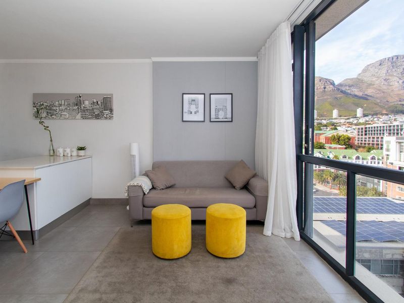 CITY LIVING WITH TABLE MOUNTAIN VIEWS - Photo 3