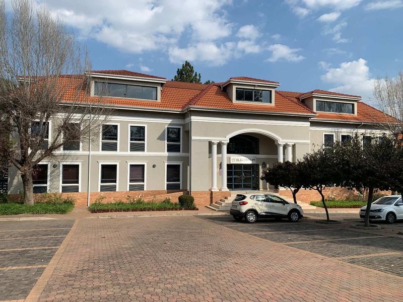 325.9m2 Second Floor Office To Let | Pinewood Office Park, Woodmead - Photo 1