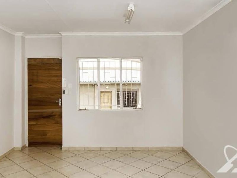 FOR SALE  | Penuel Complex, Pioniers park Ext. 1 - Photo 2