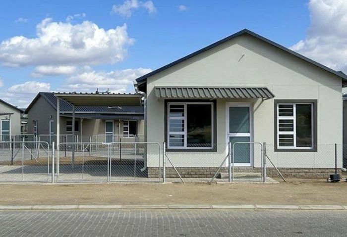 Property #2488165, Townhouse For Sale in Osona Village