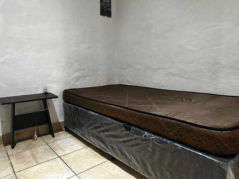 Student Paradise - Fully Furnished and Ready for You - Photo 5