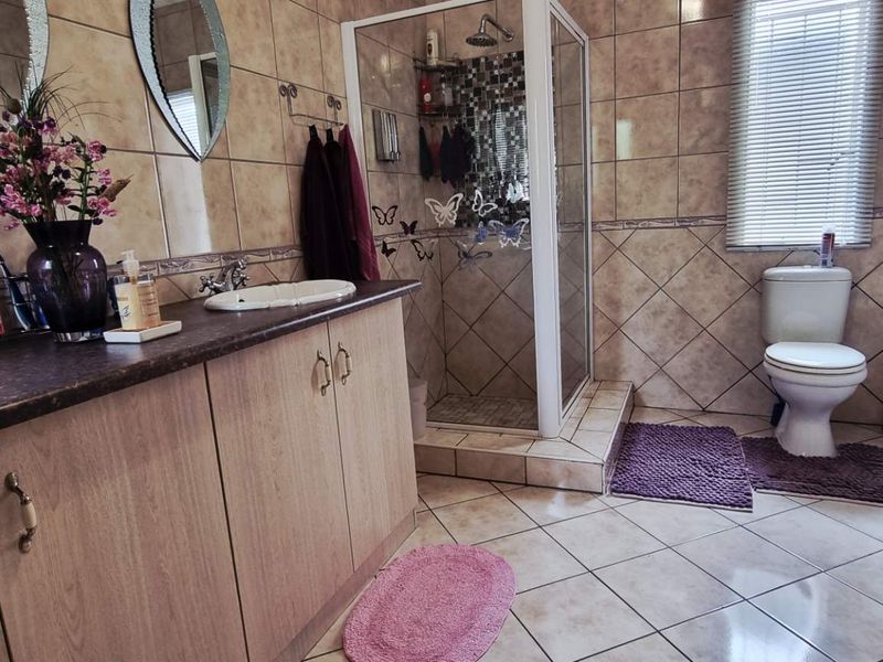 Kleine Kuppe 4 bedroom House for Sale - Photo 5