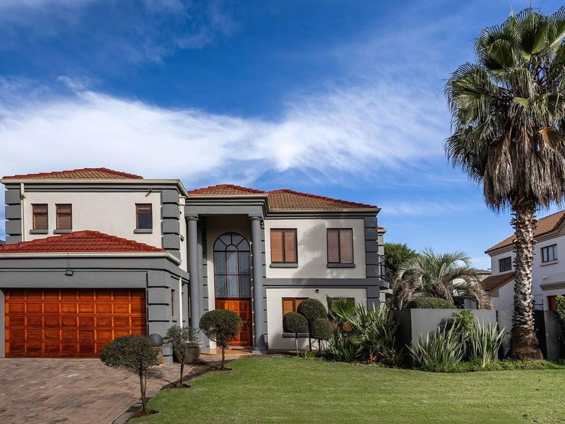 5-Bedroom Home in Sought-After Security Estate - Photo 2