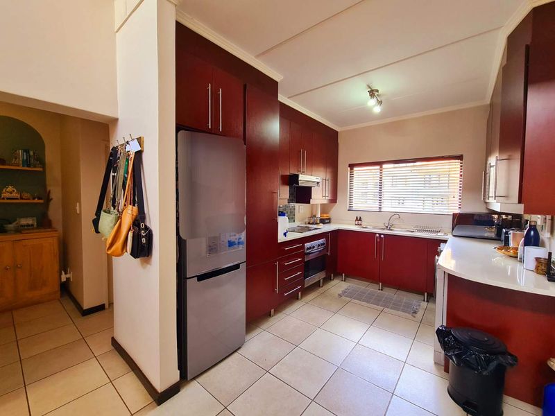 The Meridian - Photo 6