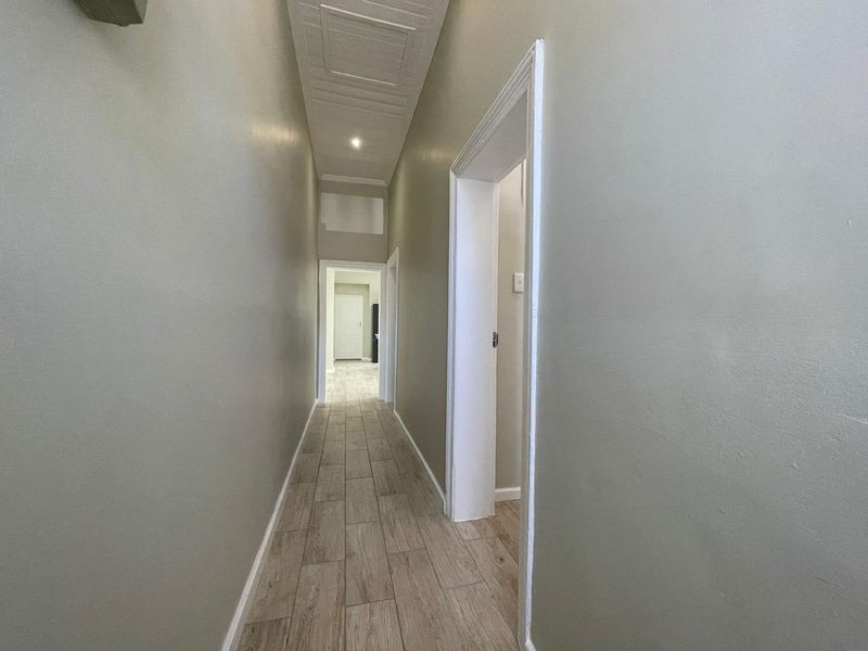 Newly Renovated Two-Bedroom Home - Photo 9