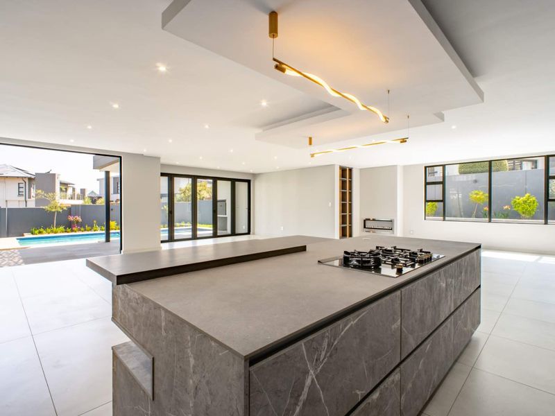 Prestigious Brand-New Five-Bedroom Home For Sale in Waterfall Country Estate” - Photo 8