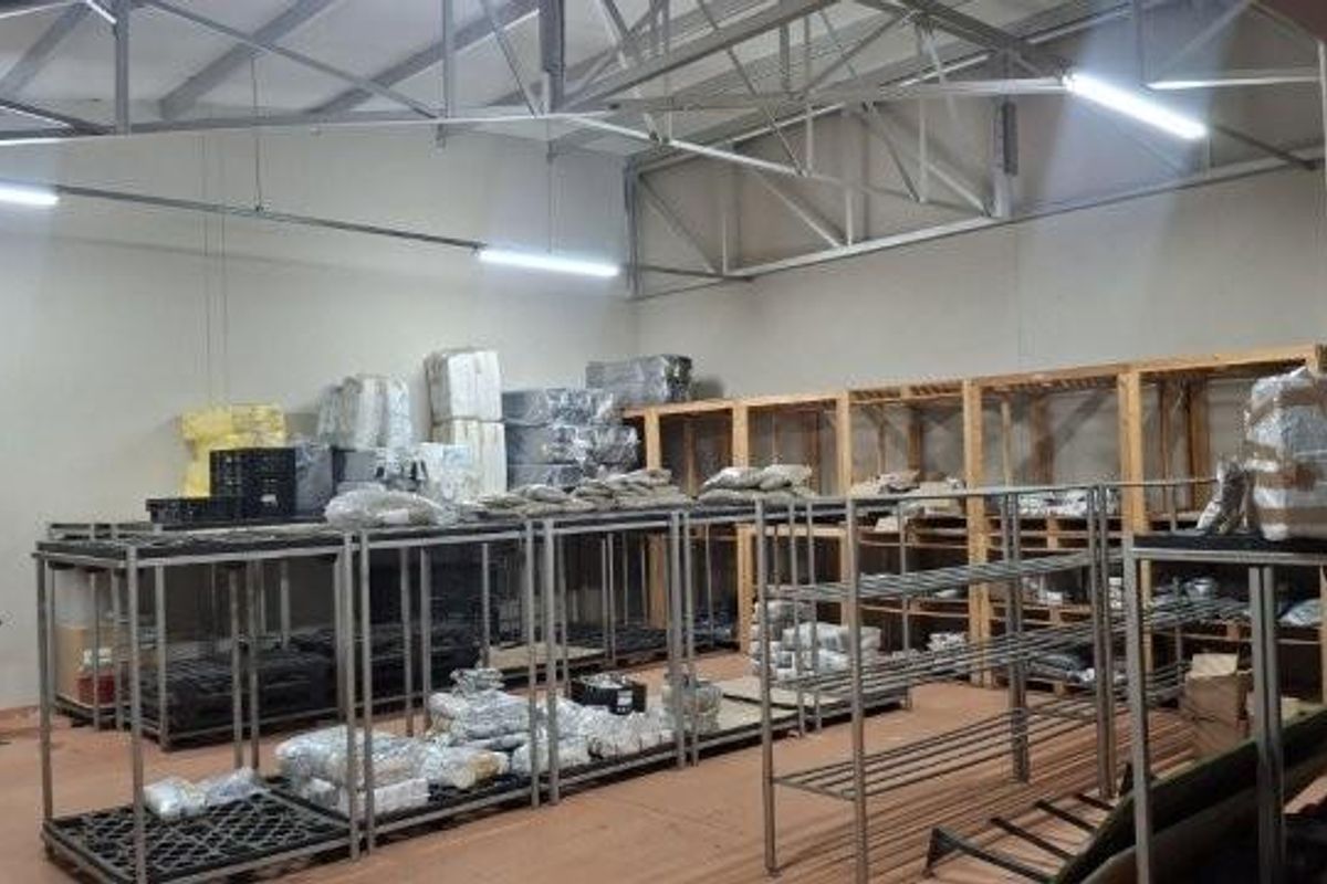 Southern Industrial Warehouse to let - Photo 4