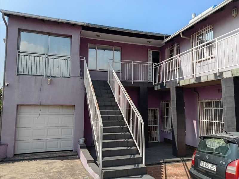 2 Houses in One!!! - Photo 4