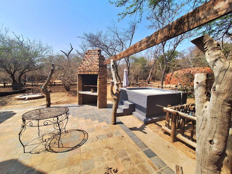 Charming and Versatile Property Awaits You - Photo 2