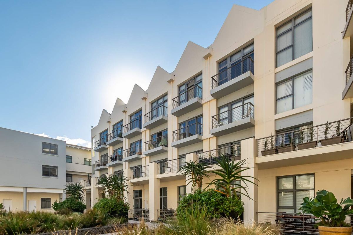 Hens Teeth TWO almost three bed unit in much sought after beachfront complex - Photo 3