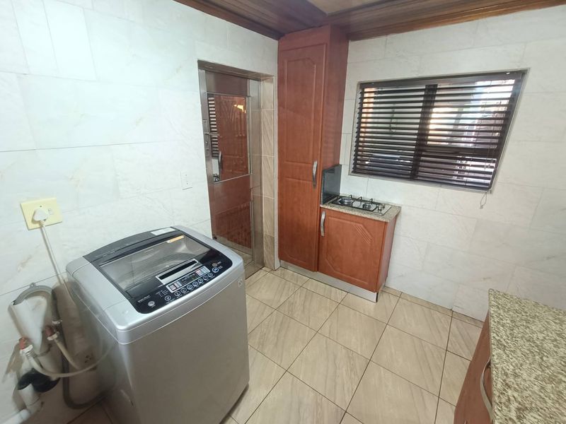 BEAUTIFUL FAMILY HOUSE FOR SALE IN THE REEDS!!!! - Photo 9