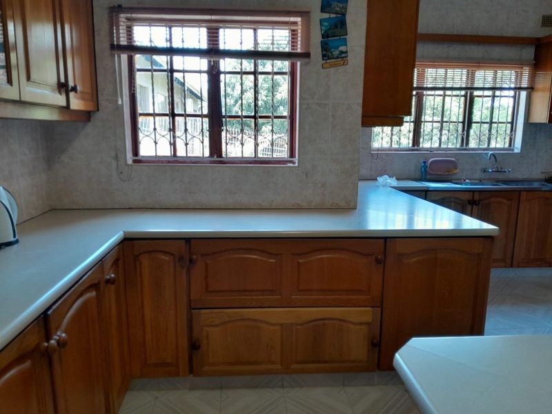 3 Bedroom House for sale in Silverglen - Photo 10