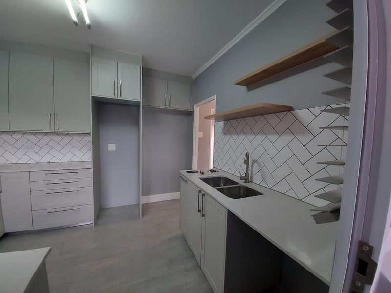 Unfurnished 2-Bedroom Apartment To Rent in Claremont - Photo 8
