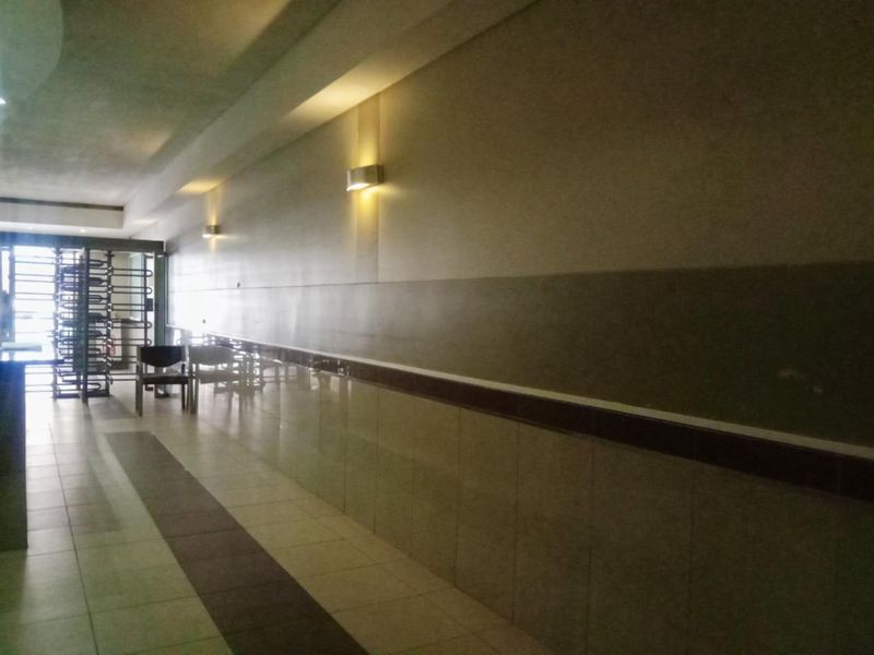 Charming Bachelor Apartment in the Heart of Durban - Photo 9