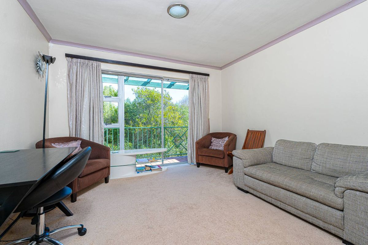 Secure Apartment with Mountain Views in Well-Run Complex - Photo 5