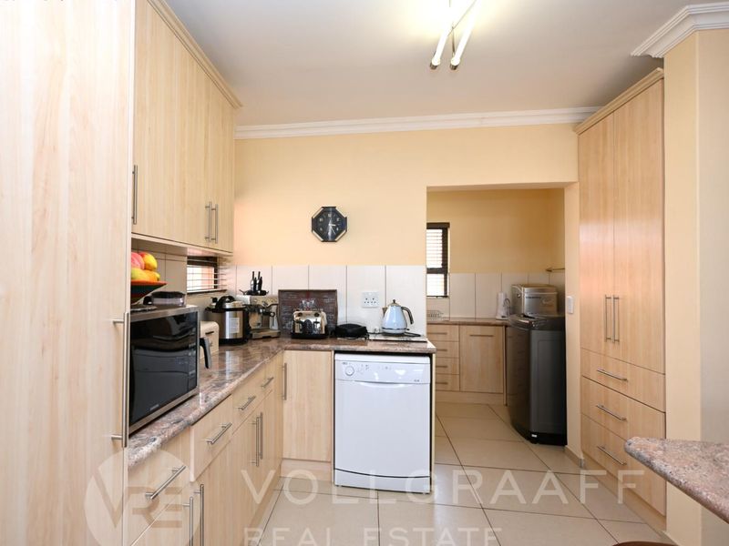 Family Home near the Dunes - Photo 6