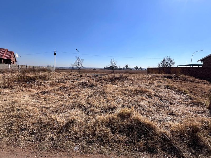 Large vacant land for sale at Daveyton ext6 - Photo 3
