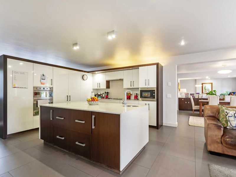 BEAUTIFUL 4 BED 4 BATH HOME FOR SALE IN FOURWAYS GARDENS - Photo 6