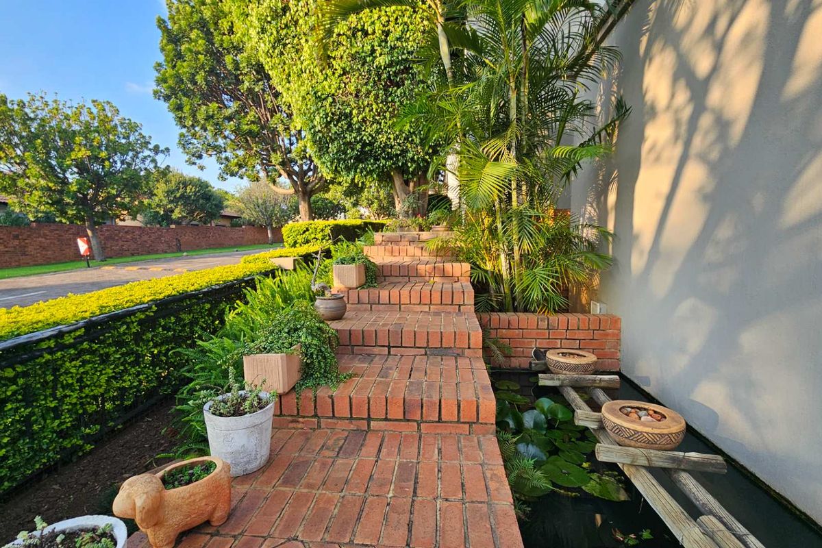 3 Bedroom House - Photo 3