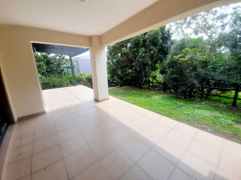 Beautiful Four Bedroom House For Sale in Palm Lakes Estate - Photo 7