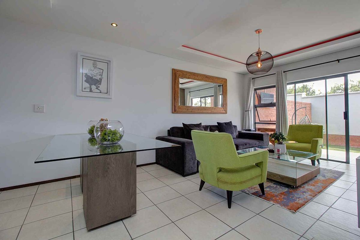 Unwind in Luxury: Modern Home with Private Patio & Garden! - Photo 3