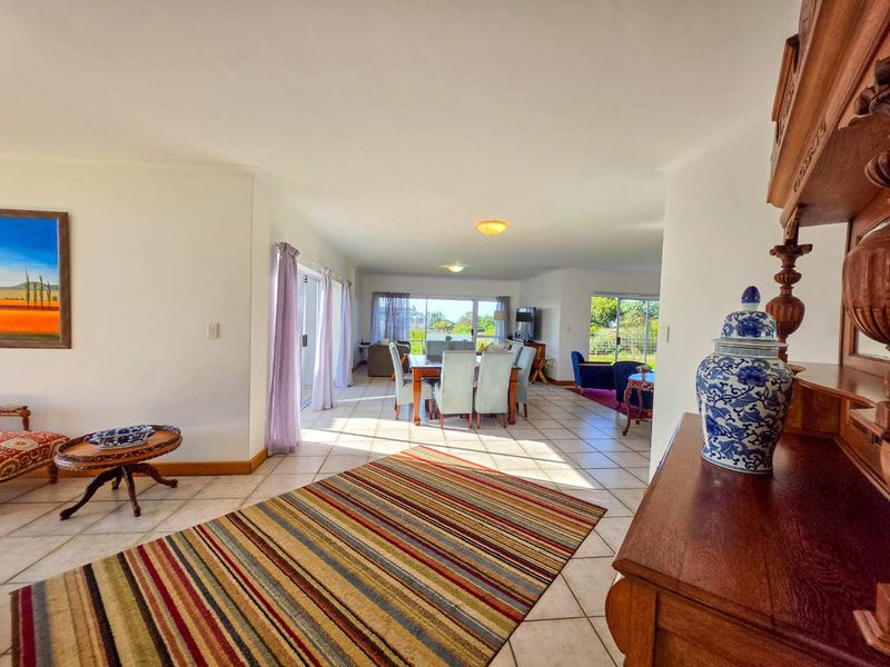 Golf Course Living with Spectacular Ocean Views – Stilbaai West - Photo 2