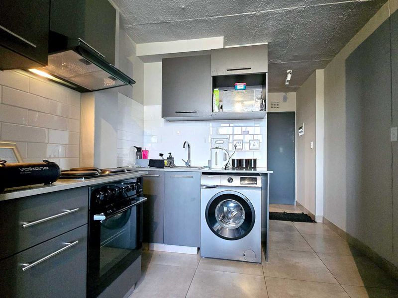 Modern Studio Apartment with Premium Lifestyle Amenities - Photo 2