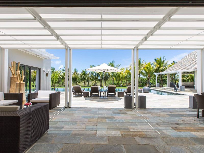 Elevated Luxury with Breathtaking Golf & Mountain Views. - Photo 2