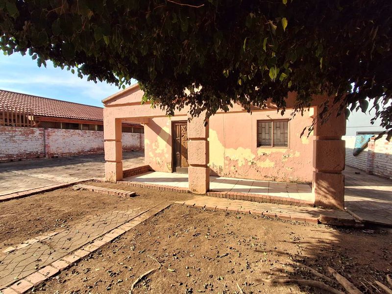 Three bedrooms house for sale in Lotus Gardens - Photo 2