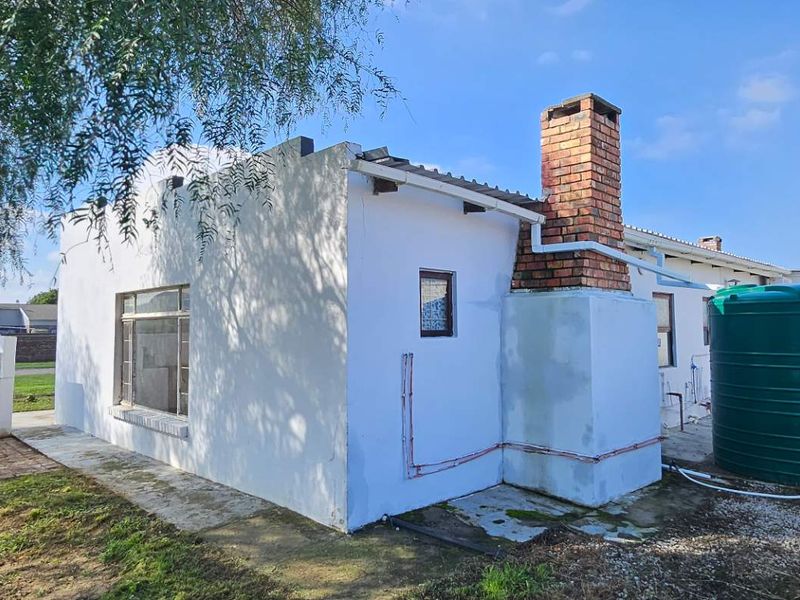 Fixer Upper Home for Sale in Colchester - Photo 9