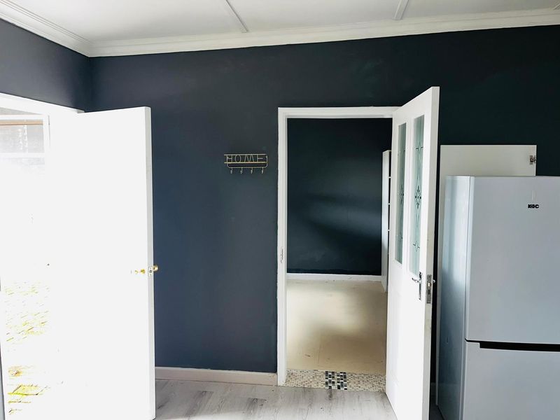 Freestanding House For Rent - Photo 6